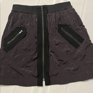 Leifnotes Anthropologie Quilted Skirt, Exposed Zippered Pockets, Size 2
